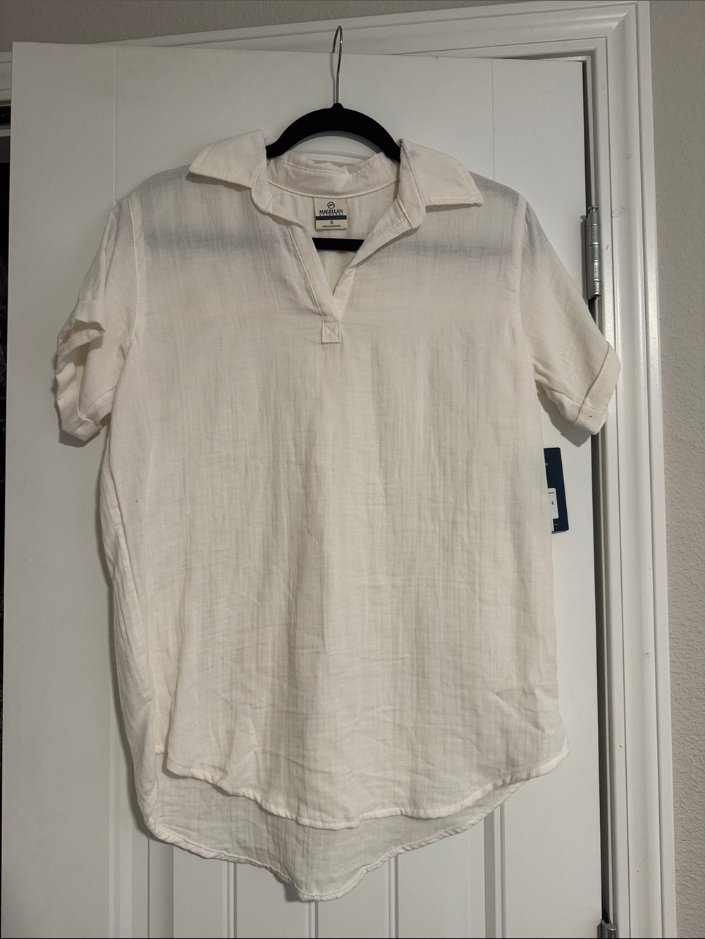 Magellan Outdoors Cream Short-Sleeve Open-Collar Polo